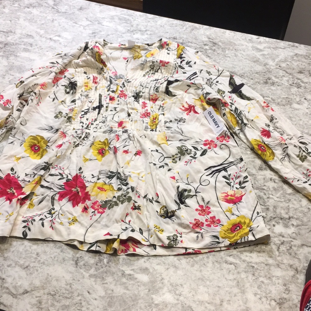 Old navy blouse